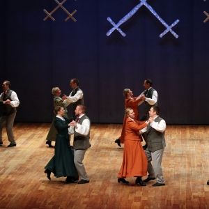 Vidējās paaudzes deju kolektīvs AIJA