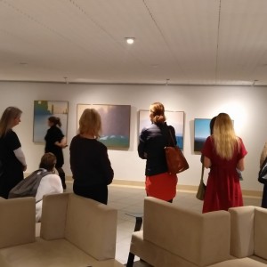 Ogres novada Kultūras centrā eksponētas Viļņa Strazdiņa gleznas