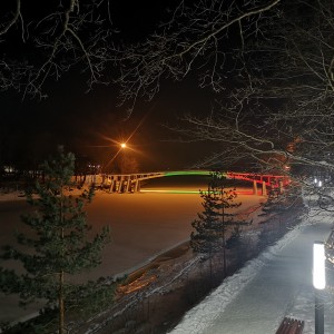 Lokveida gājēju tilts pār Ogres upi iemirdzēsies kaimiņvalstu karoga krāsās