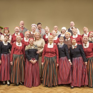 Ogres apvienotais koris UPE pošas XV Vispārējiem dziesmu un deju svētkiem ASV