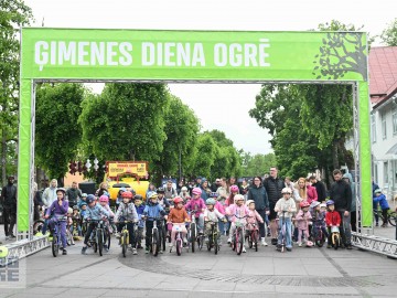 Ogrē aizvadīta sirsnīga un notikumiem bagāta ĢIMENES DIENA