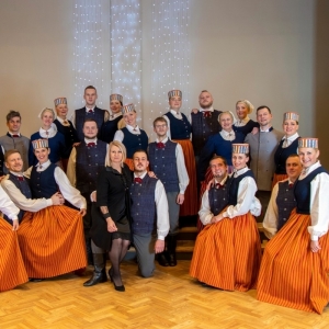 Vidējās paaudzes deju kolektīvs RAKSTI